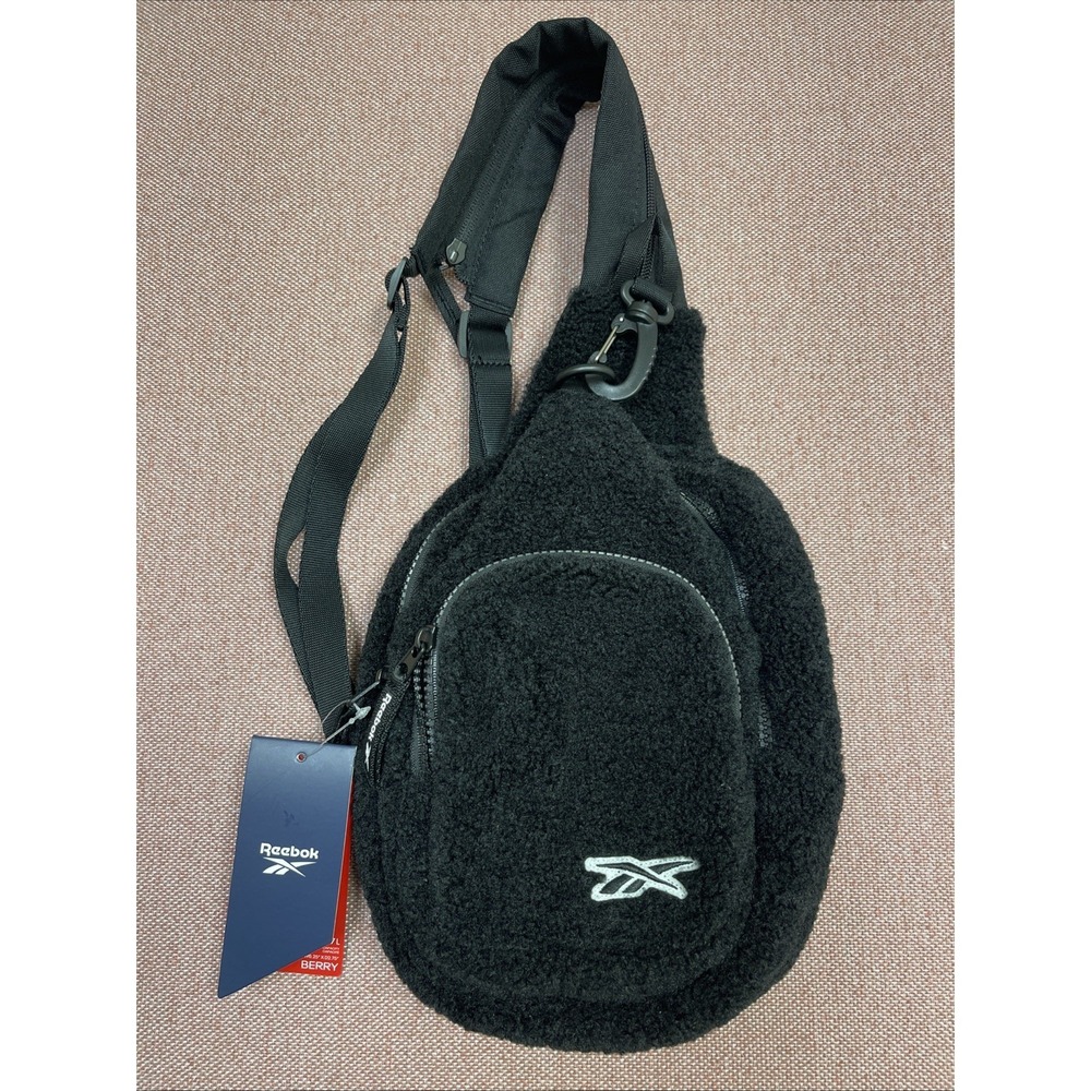Reebok Crossbody Bag BERRY Fleece Black Unisex NEW NWT Small But Spacious Party‎